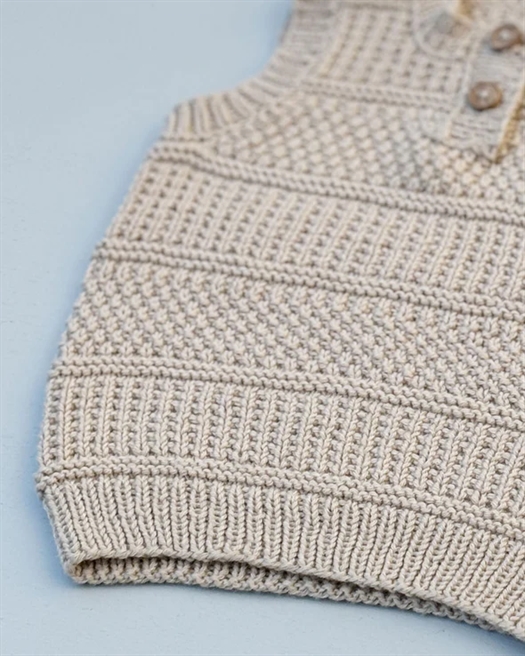 MYKINES VEST - BABY fra Kit Couture